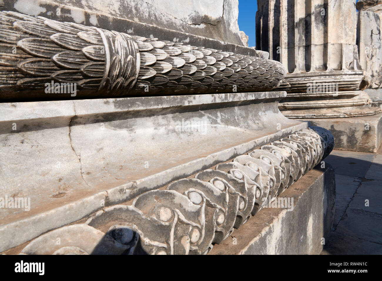 Photo d'un détail de l'allégement de l'architecture des ruines de l'ancien grec ionien Didymes Temple d'Apollon & accueil à l'Oracle d'Apollon. Kn aussi Banque D'Images