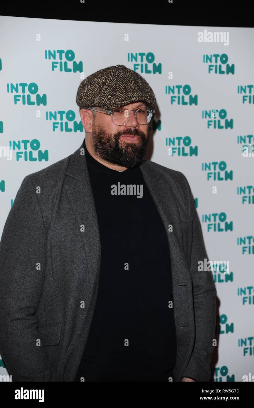 Tom Davies vu sur le tapis rouge au cours de la En Film Awards. Dans le Film Awards rend hommage à des 5-19 ans, à partir de l'ensemble du Royaume-Uni qui ont démontré les réalisations exceptionnelles en Cinéma Cinéma Odeon à Leicester Square à Londres. Banque D'Images