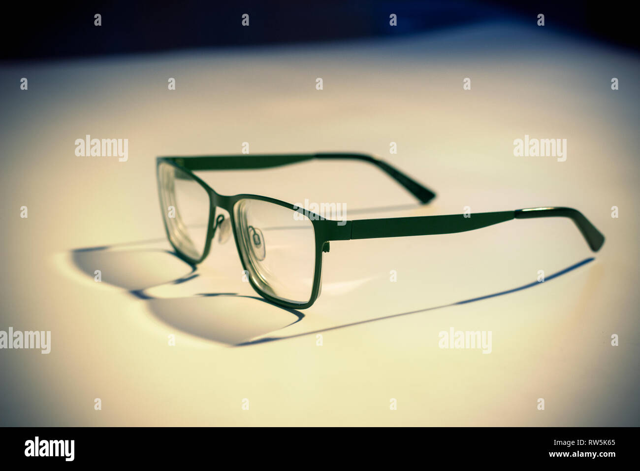 Lunettes encadrées vert Banque D'Images