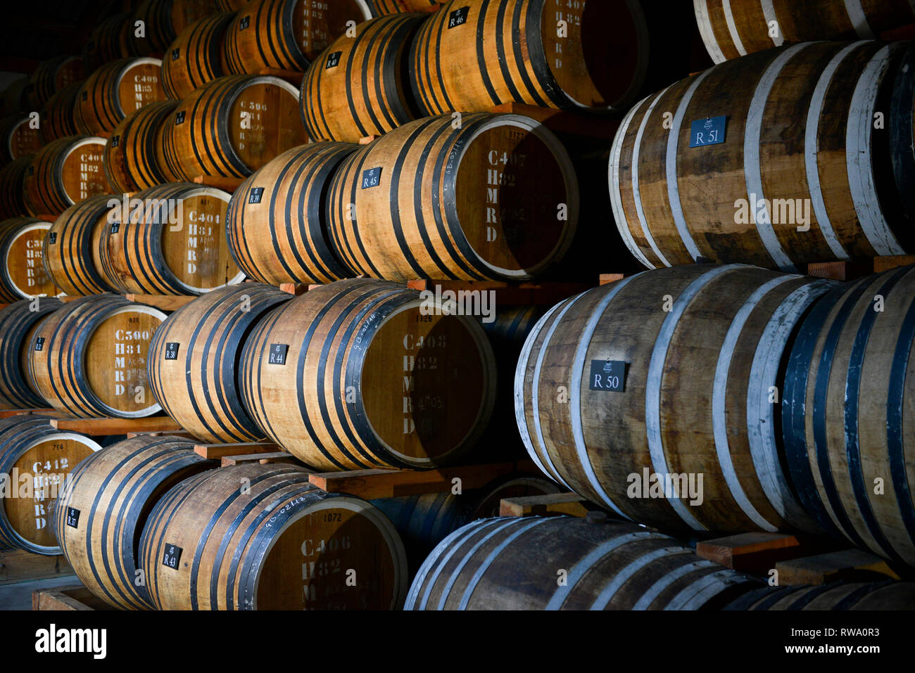 Calvados Boulard (brandy) distillerie à Coquainvilliers (Normandie, nord-ouest de la France). Pays d'Auge Calvados, appellation appartenant à l'esprit Fr Banque D'Images