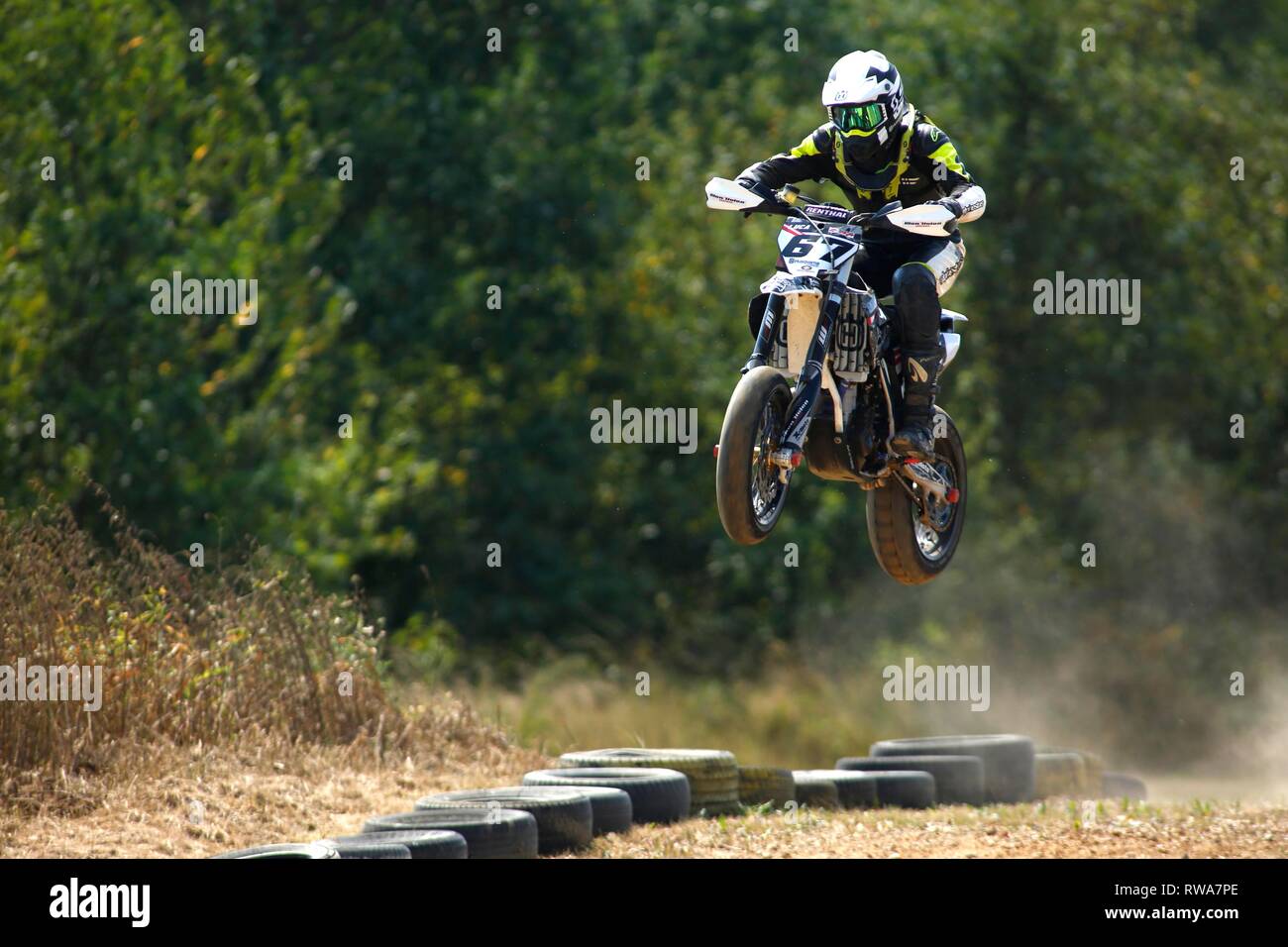 Course de moto avec des obstacles, République Tchèque Banque D'Images