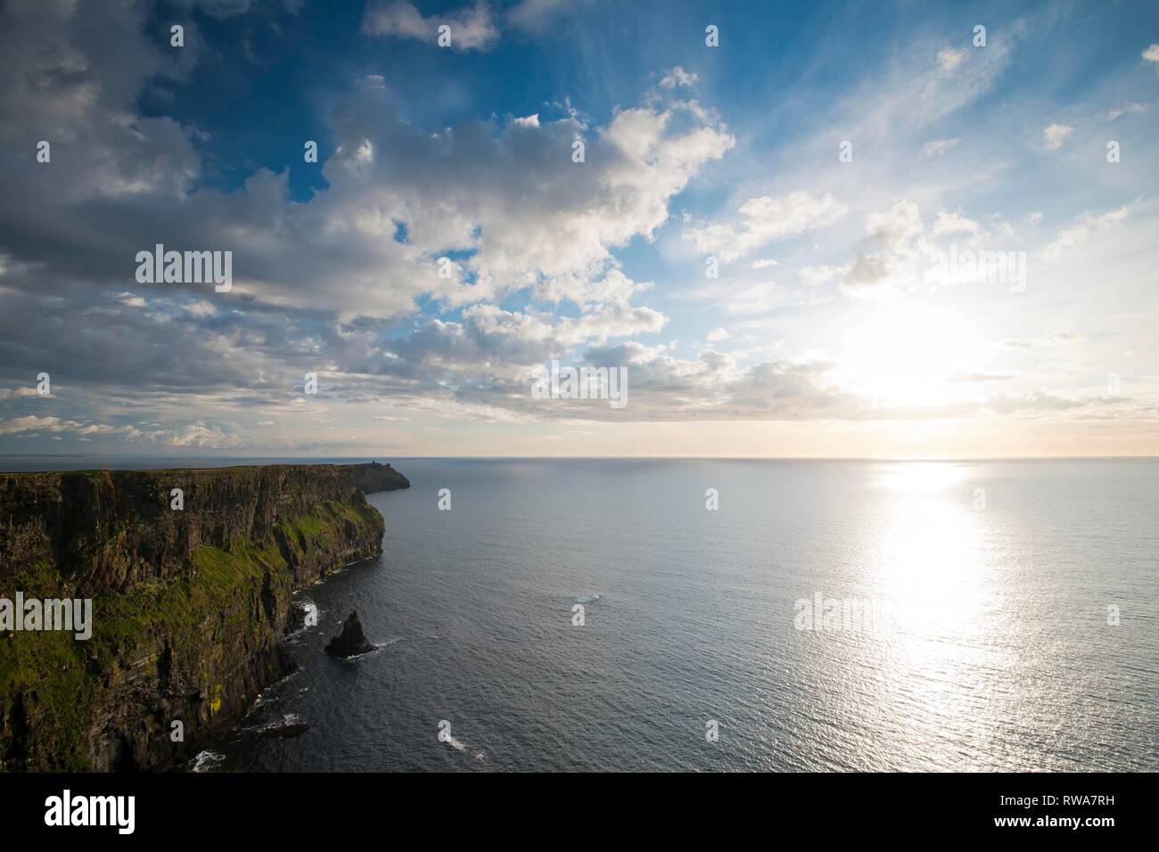 Les falaises de Moher, falaises, Clare, Irlande Banque D'Images