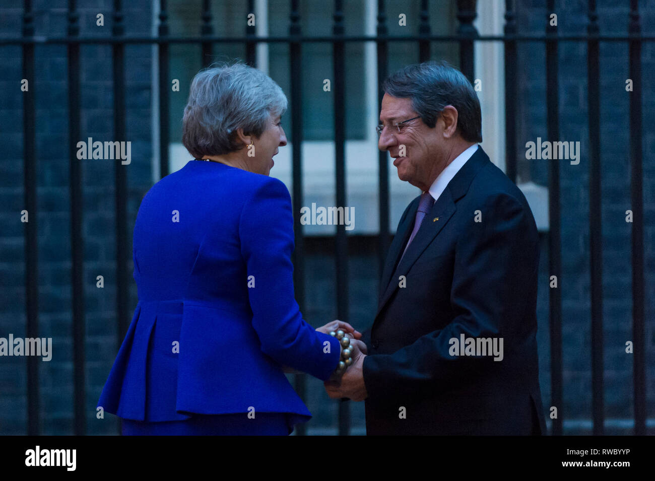 Londres, Royaume-Uni. 5 mars 2019. Theresa May, Premier Ministre, répond à Nicos Anastasiades, Président de Chypre, au numéro 10 Downing Street afin de discuter. Crédit : Stephen Chung / Alamy Live News Banque D'Images