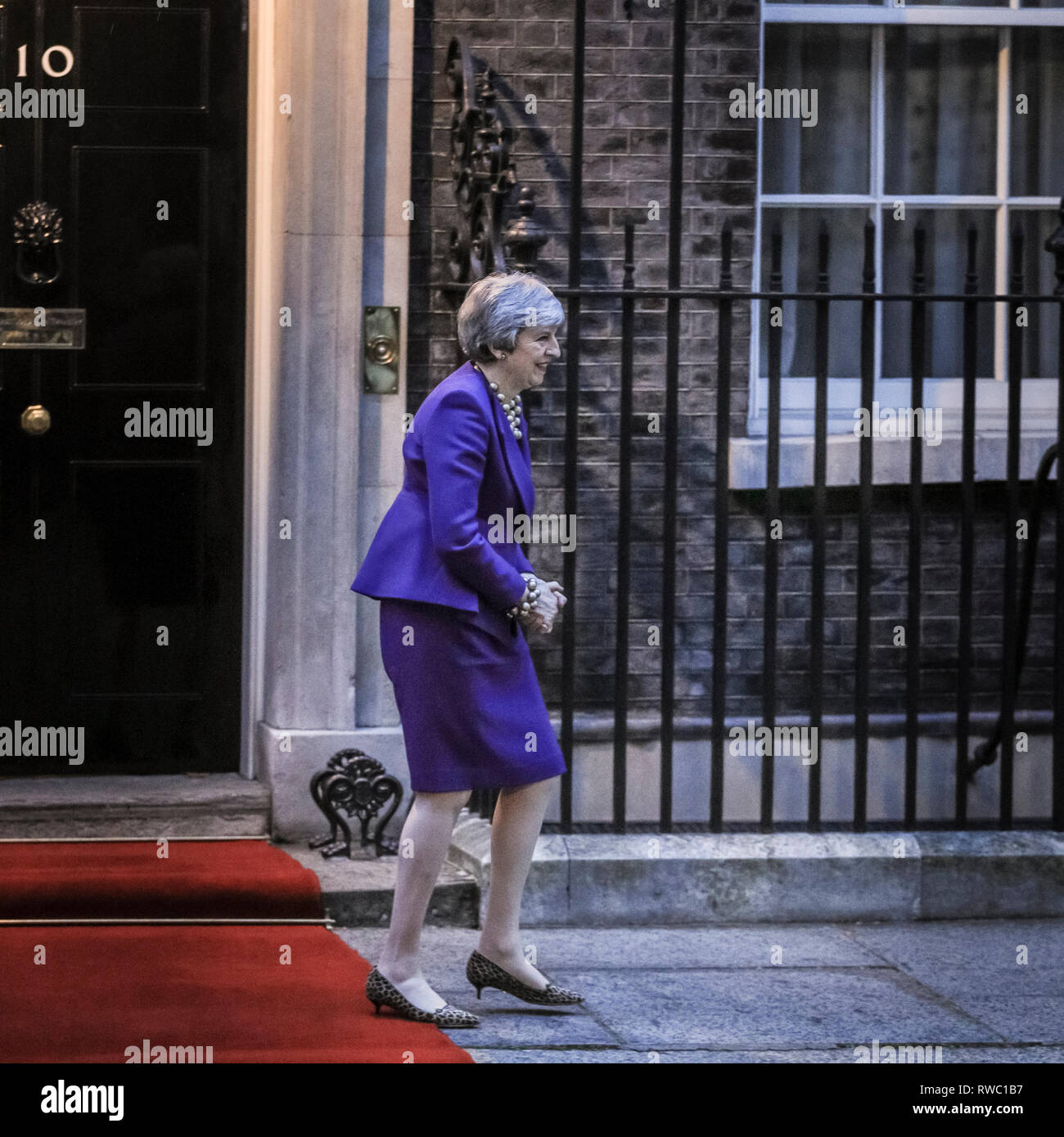 Downing Street, Westminster, London, UK. 5e Mar, 2019. Le Premier ministre britannique Theresa peut se félicite le président chypriote Nicos Anastasiades à Downing Street pour les pourparlers. Credit : Imageplotter/Alamy Live News Banque D'Images