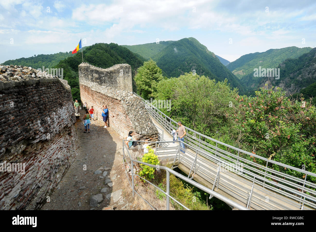 Cetatea gothique (Château Poenari Poenari) dans Poenari, Roumanie. 19 juillet 2009, construite en XIII siècle et reconstruit en XV siècle par Vlad l'Empaleur voivo Banque D'Images