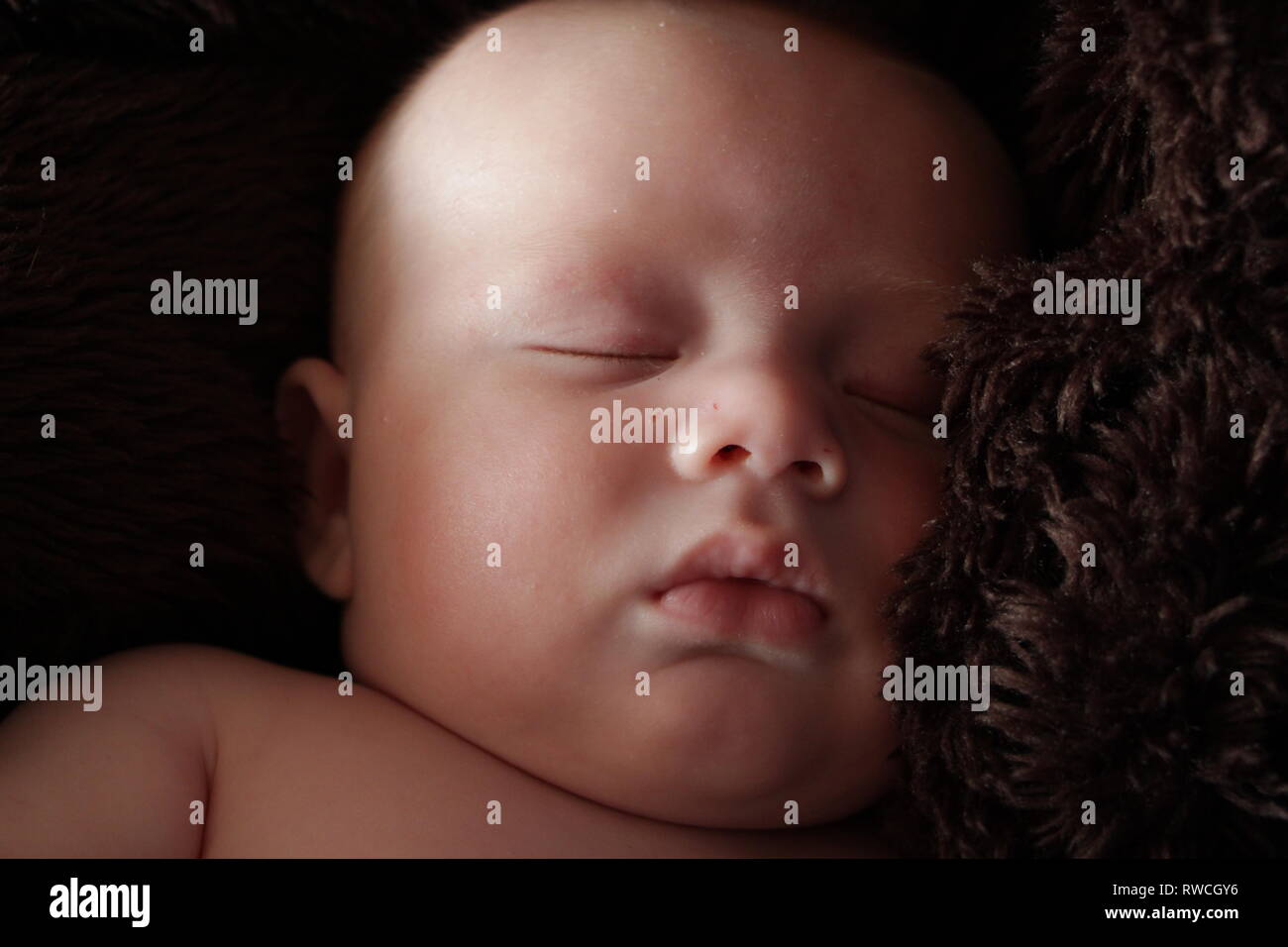 Bébé endormi Banque D'Images