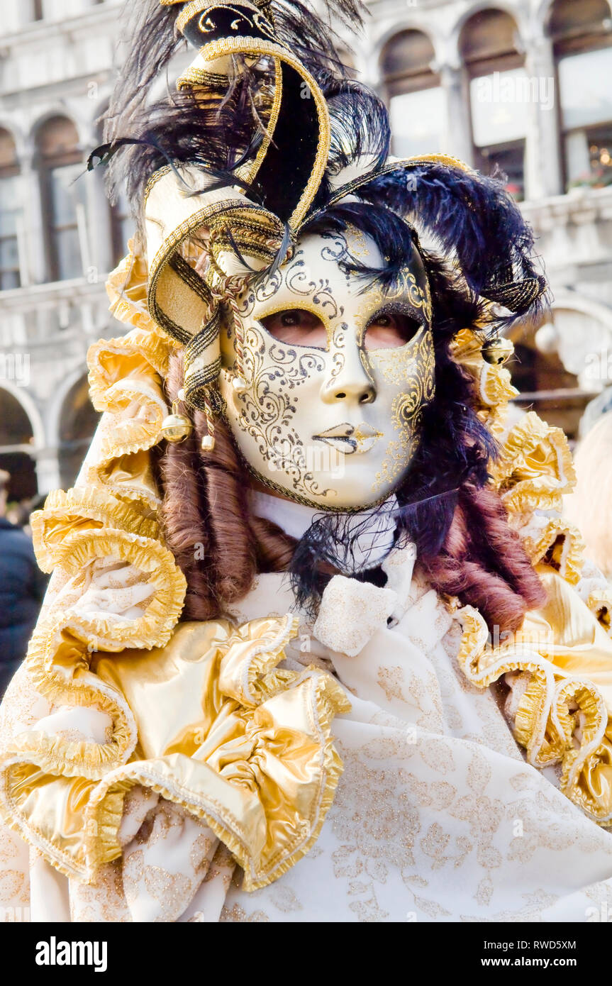 Dressing Up et portant costume au festival de Venise, le carnaval, à la place St Marc Banque D'Images