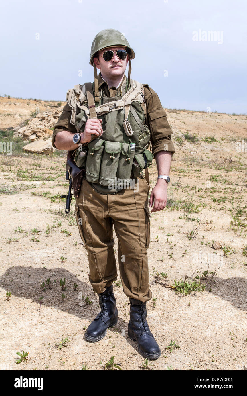 Parachutiste soviétique en Afghanistan pendant la guerre afghane soviétique. Banque D'Images