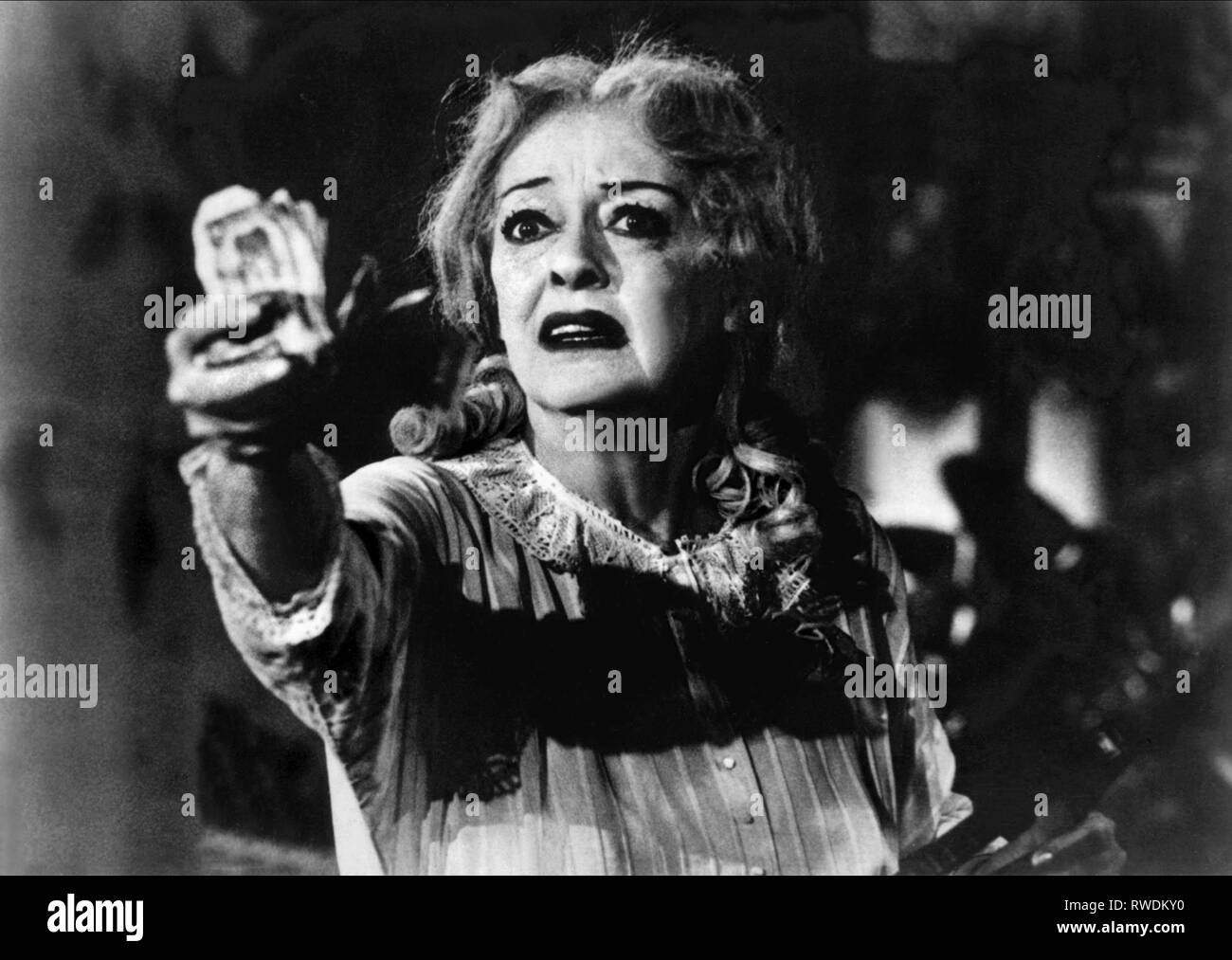 BETTE DAVIS, QU'EST-IL ARRIVÉ À BABY JANE ?, 1962 Banque D'Images