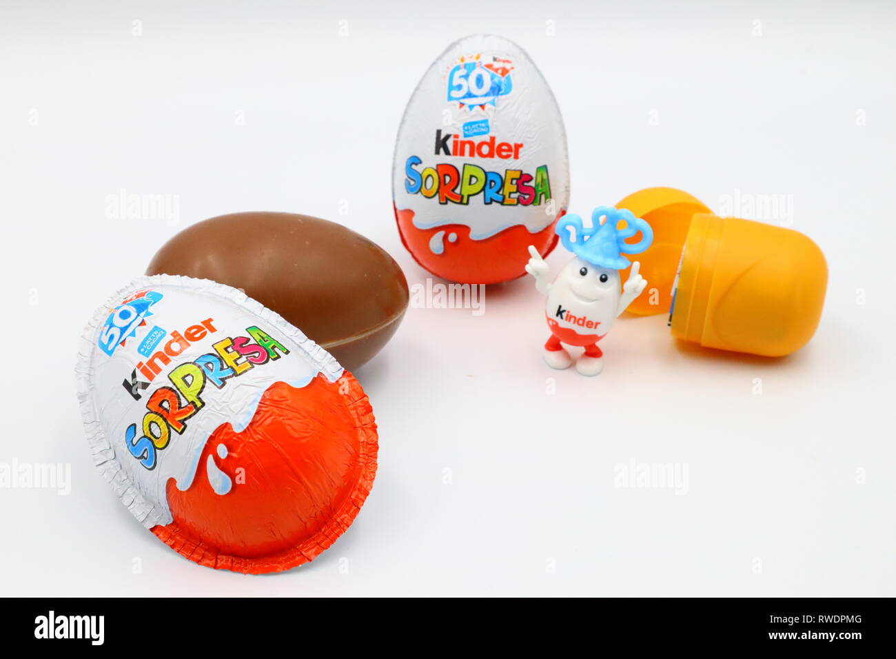 Oeuf en Chocolat avec Surprise Kinder Joy pour Garçons