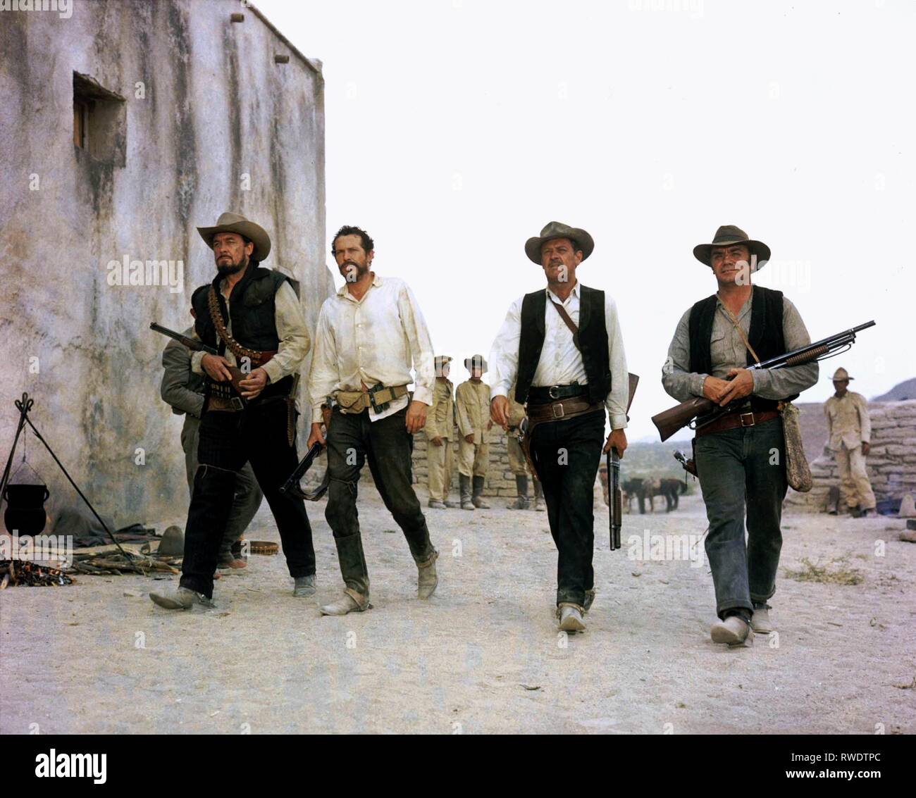 OATES,JOHNSON,HOLDEN,IDAHO, The Wild Bunch, 1969 Banque D'Images