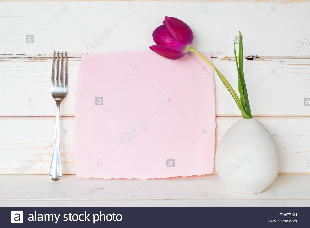 Jolie Carte Rose Avec Fleur En Tulipe Mauve Vase Moderne