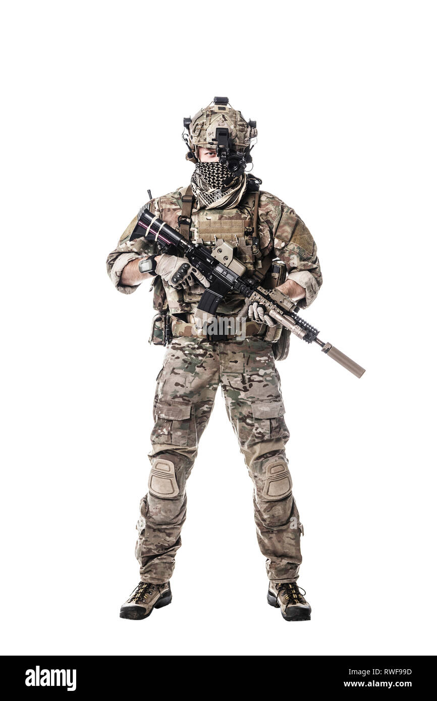 Portrait d'une armée de Rangers uniforme sur le terrain portant un foulard  Shemagh Kufiya Photo Stock - Alamy