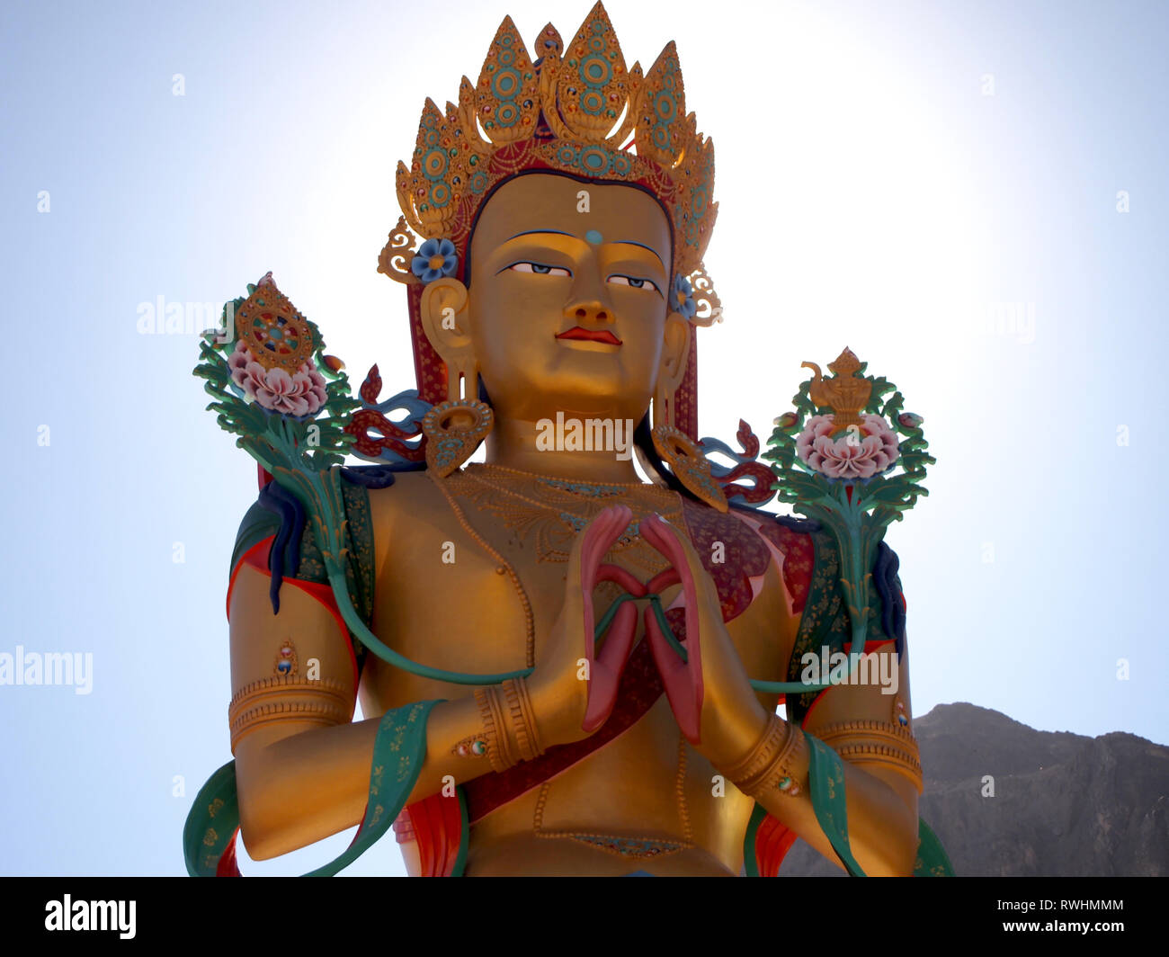 Diskit Gompa immense statue du Bouddha Maitréya, Nubra valley, Ladakh Banque D'Images