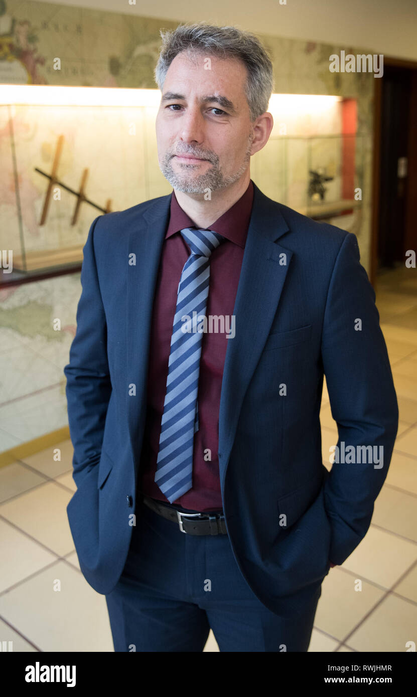 Hambourg, Allemagne. 08Th Mar, 2019. Ulf Kaspera, Directeur du Bureau fédéral d'enquête sur les accidents maritimes (BSU), avant une conférence de presse sur le dernier rapport de l'accident sur l'accident du cargo 'gloire' d'Amsterdam. Crédit : Christian Charisius/dpa/Alamy Live News Banque D'Images