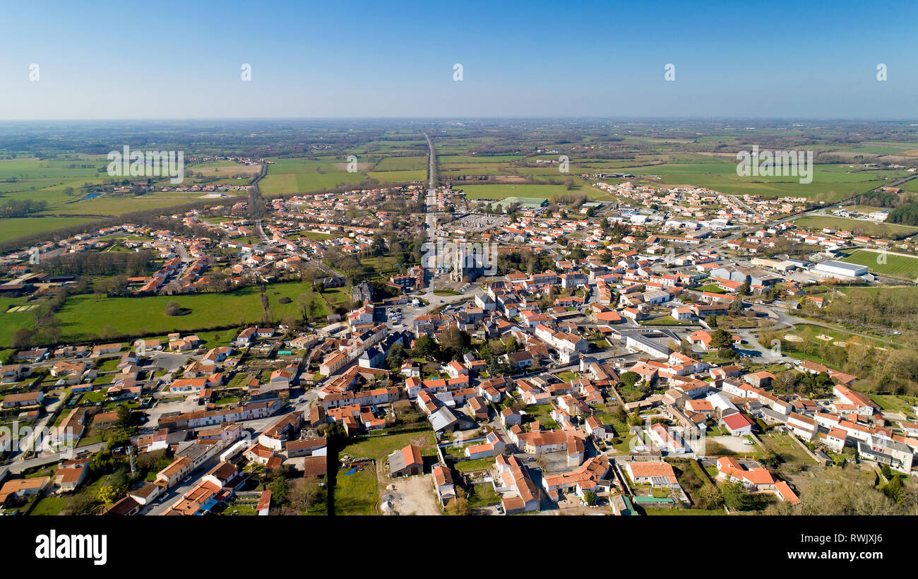 Vue aérienne de Les Lucs sur Boulogne en Vendée Banque D'Images
