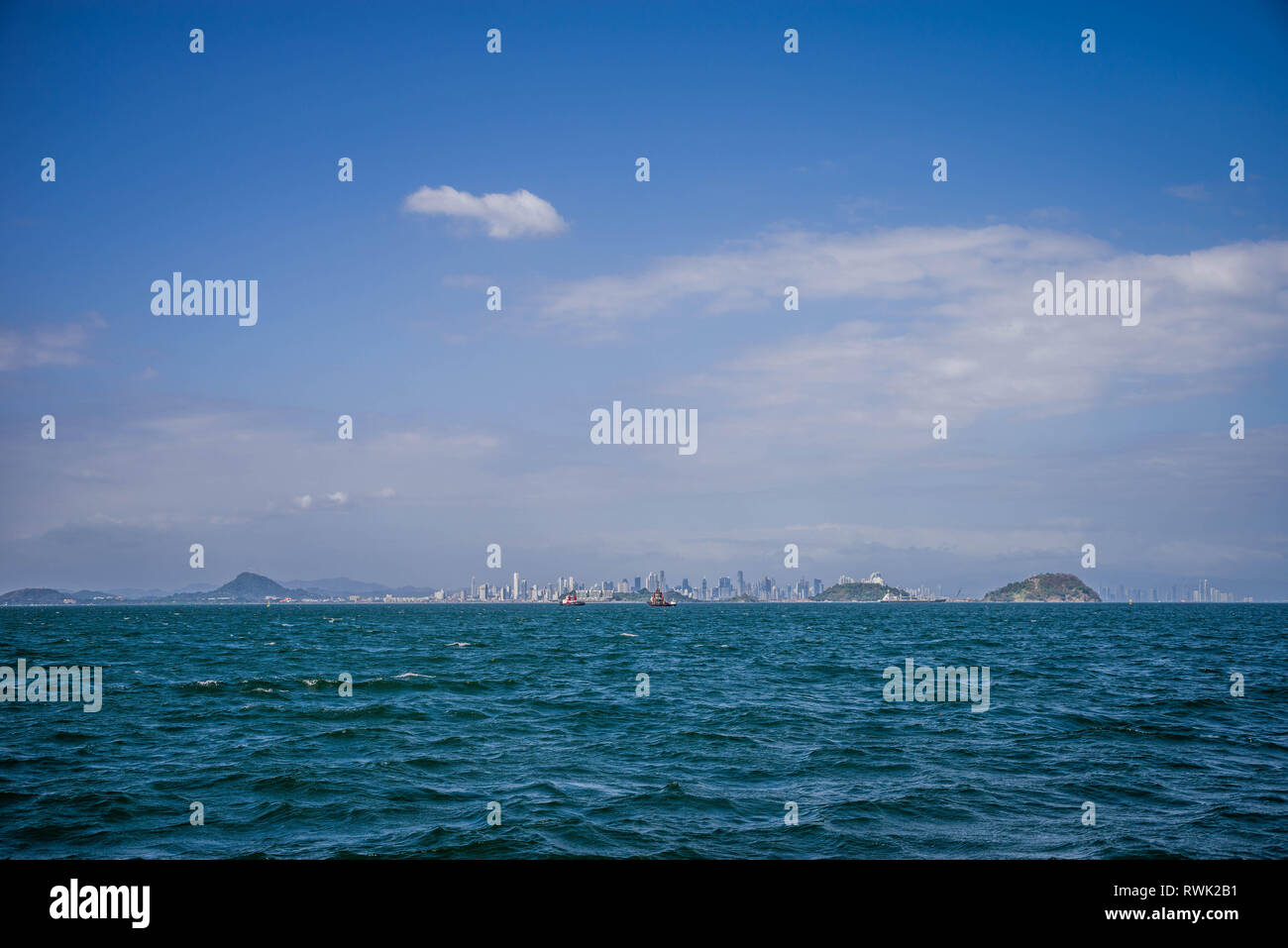 Panama Panama City Skyline vu de la baie Banque D'Images