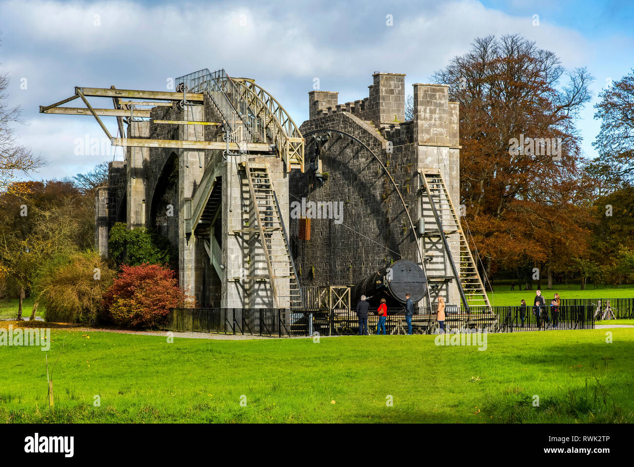 Château de Birr et télescope ; County Offaly, Birr, Irlande Banque D'Images