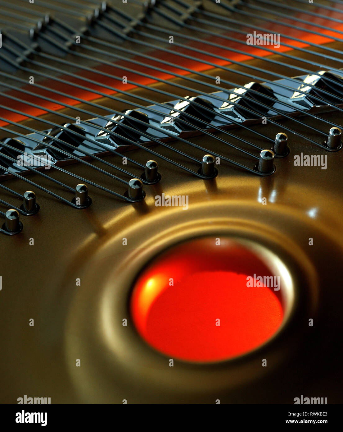 Cork, Irlande 21 Mars, 2008. Intérieur d'un Piano Steinway dans la ville de Cork, Irlande. Banque D'Images