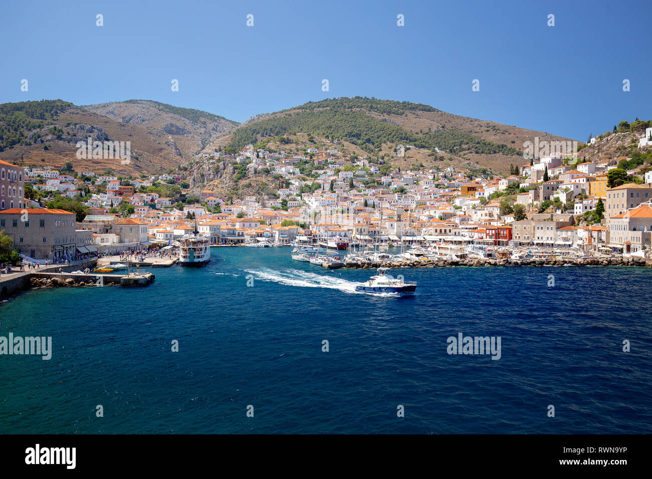 Belles îles grecques - panorama de port d''Hydra, Saronics Banque D'Images