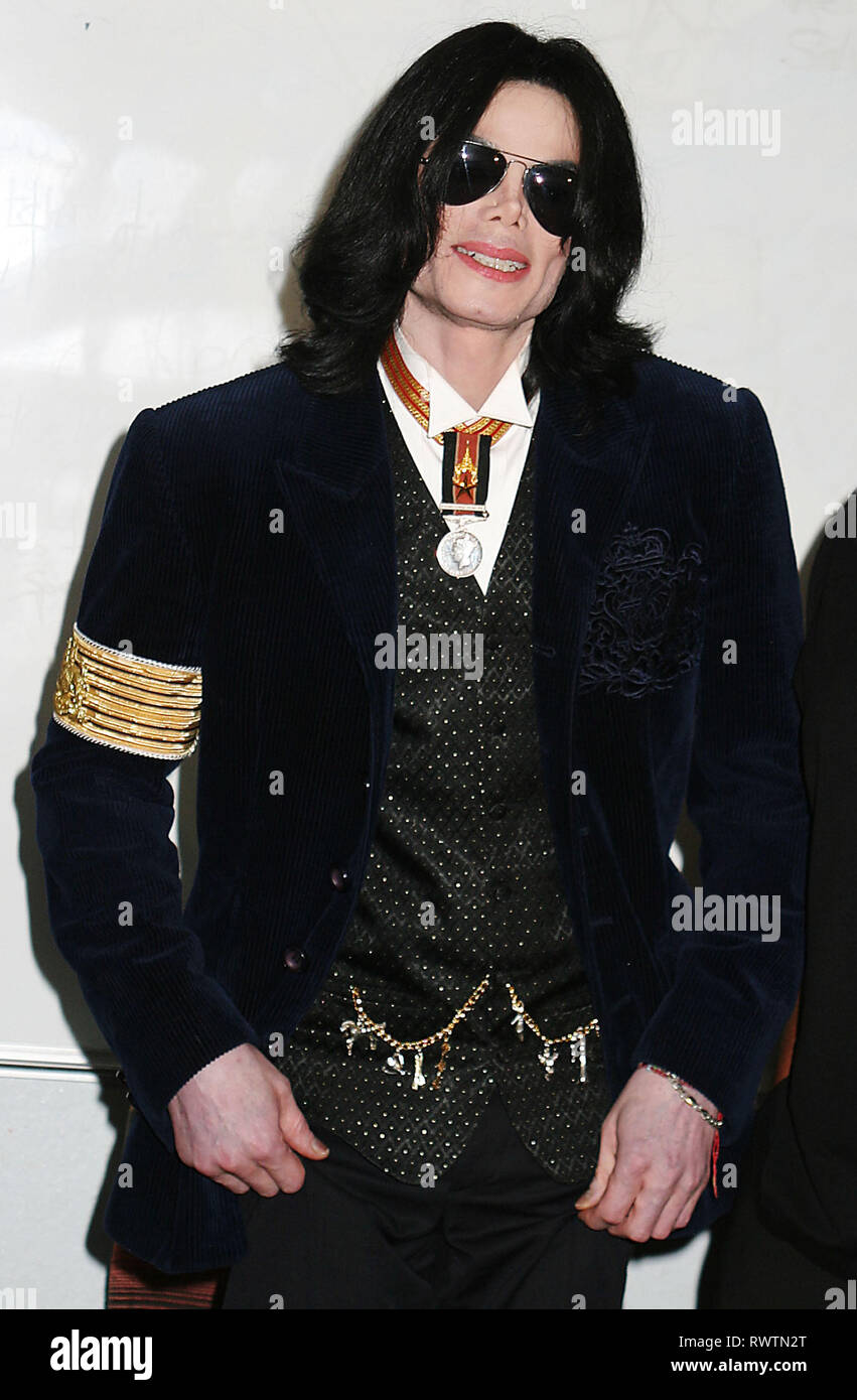Michael jackson 2002 Banque de photographies et d’images à haute résolution Alamy