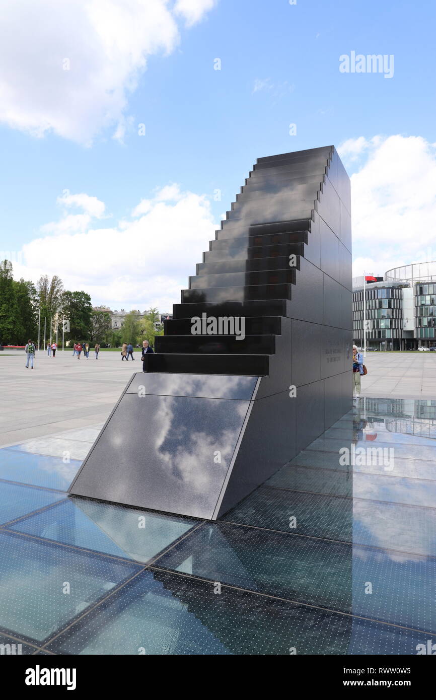 La catastrophe aérienne de Smolensk Pologne Warszawa Varsovie Monument Banque D'Images