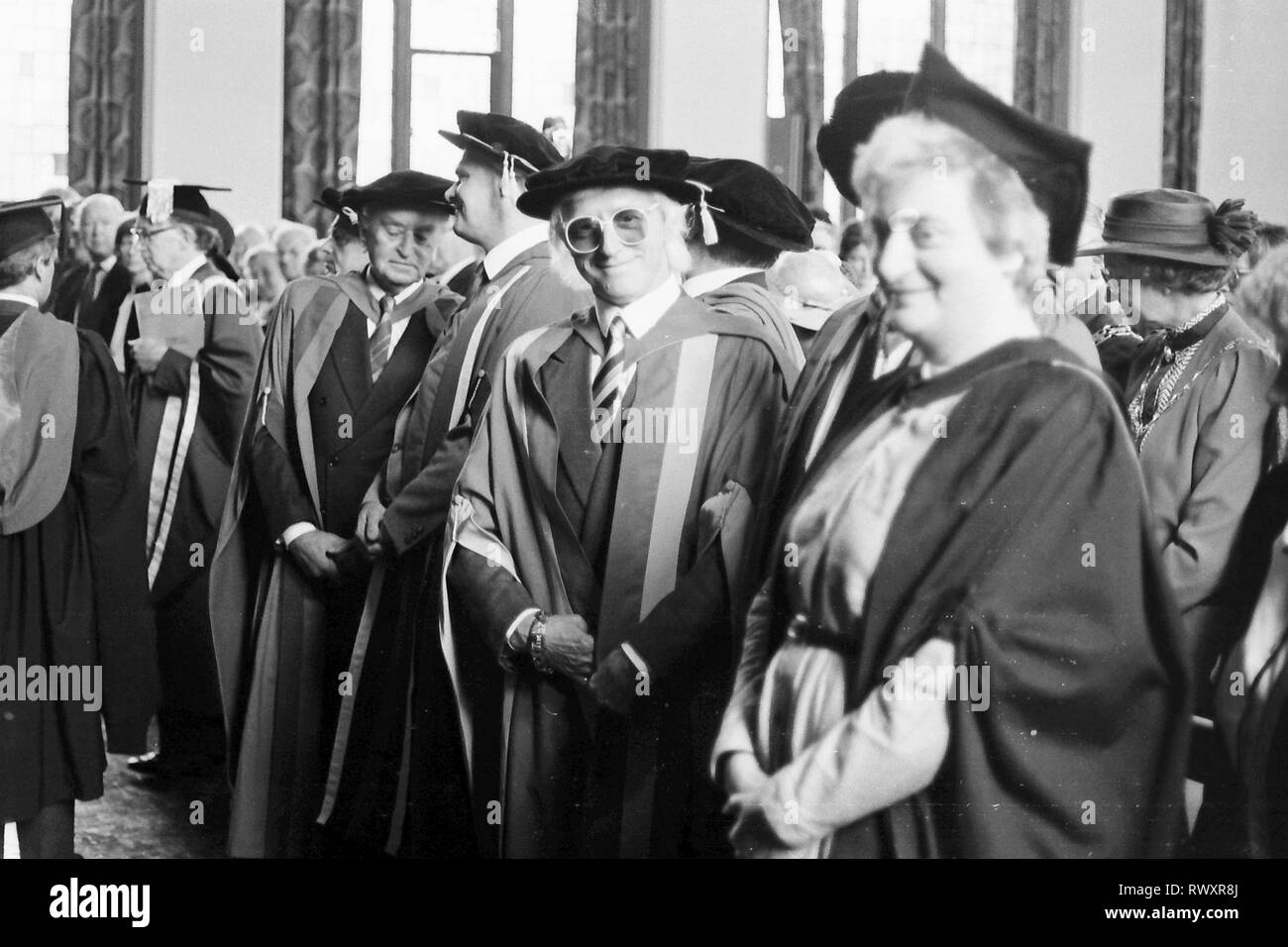 Jimmy Savile reçoit son doctorat en juillet 1986 l'Université de Leeds, David Pic Hickes/Hickes Leeds Banque D'Images