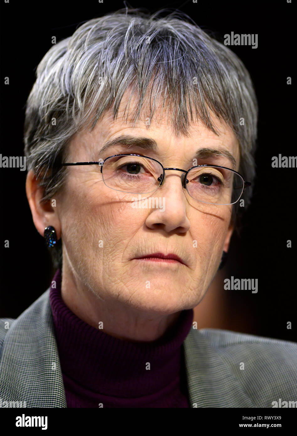 Washington, États-Unis d'Amérique. 07Th Mar, 2019. Secrétaire de l'Air Force Heather Wilson témoigne devant le comité du Sénat américain sur les services armés au cours d'une audition sur "la responsabilité de la chaîne de commandement militaire pour garantir la sécurité du logement et d'autres chantiers d'infrastructure pour servir ses membres et de leurs familles sur la colline du Capitole à Washington, DC le Jeudi, Mars 7, 2019. Credit : Ron Sachs/CNP Crédit dans le monde entier | conditions : dpa/Alamy Live News Banque D'Images