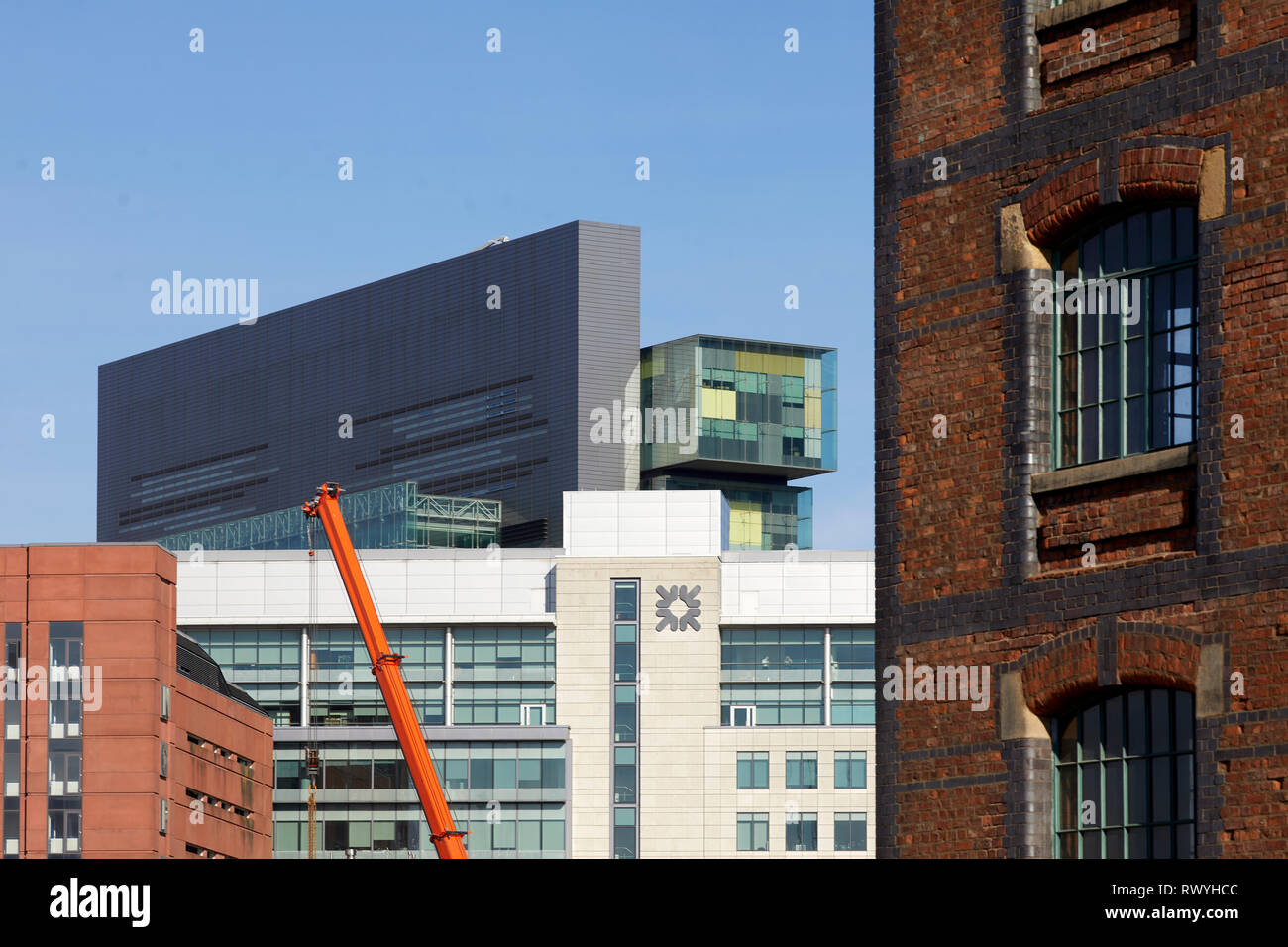 La justice civile de Manchester Center sur le dessus du toit de Spinningfields Manchester Banque D'Images