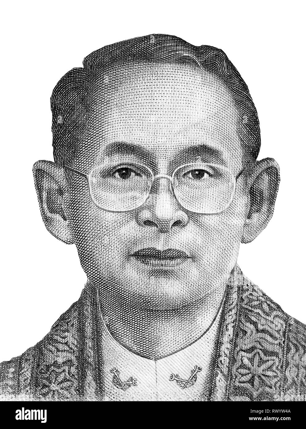 Bhumibol Adulyadet (Rama IX) - le roi de Thaïlande (1946-2016). Portrait noir et blanc isolé sur fond blanc Banque D'Images