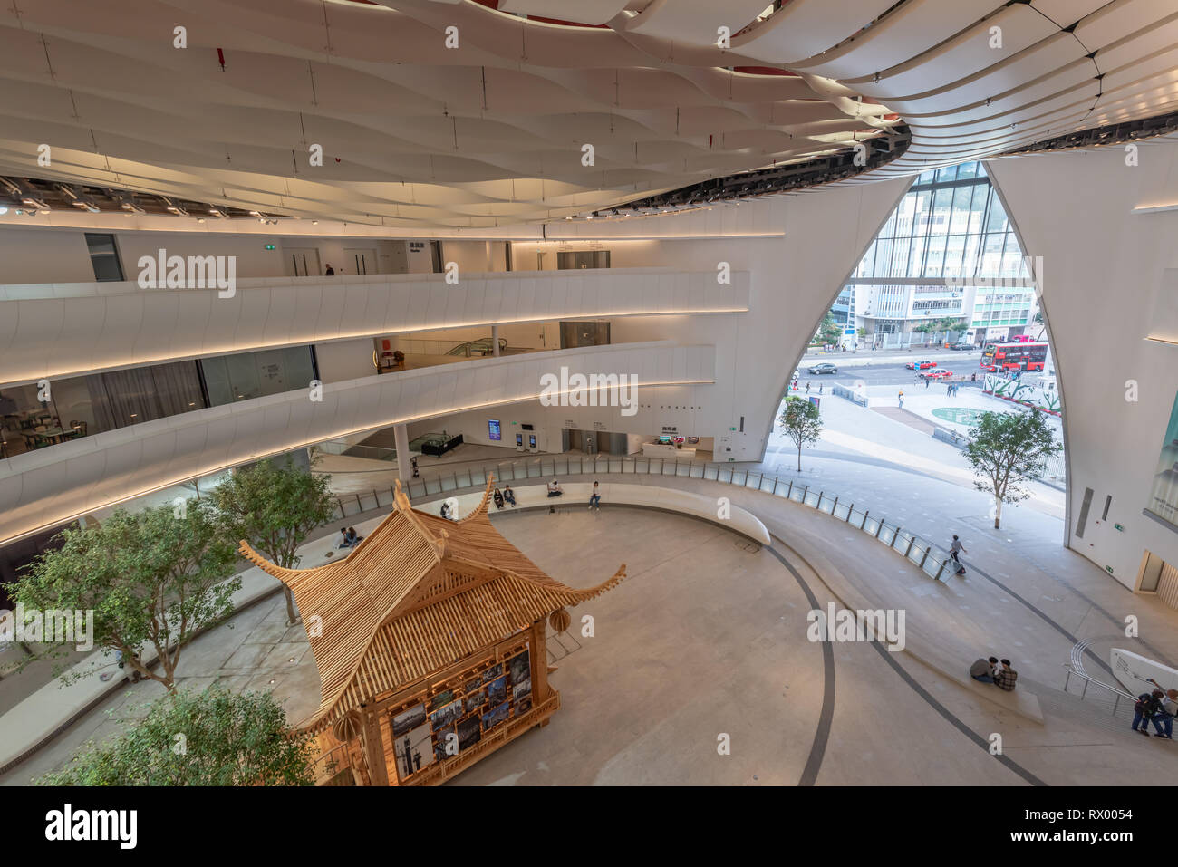 Centre Xiqu, Hong Kong - Dec 04, 2019 : Xiqu Centre, dédié à la promotion du riche patrimoine de xiqu à Hong Kong. Banque D'Images