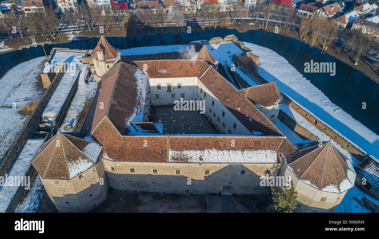 Vue aérienne de la forteresse de Fagaras, Transylvanie, Roumanie Banque D'Images