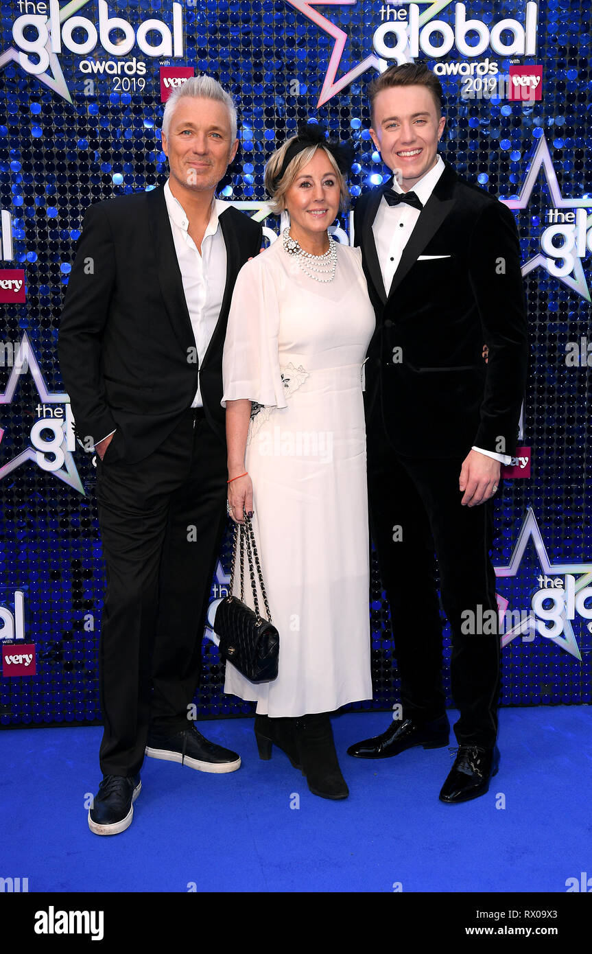 Martin Kemp (à gauche), Shirlie Holliman, romain et Kemp (à droite) assiste à la remise des prix mondiaux 2019 avec très.co.uk s'est tenue au London's Eventim Apollo Hammersmith. Banque D'Images