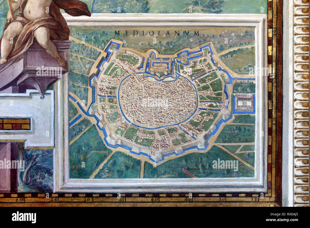 Plan de la ville ou l'ancienne carte de Milan, l'anc Mediolanum. Fresque Peinture murale ou dans la galerie des cartes (1580-83) basé sur des dessins d'Ignazio Danti Musées du Vatican Banque D'Images