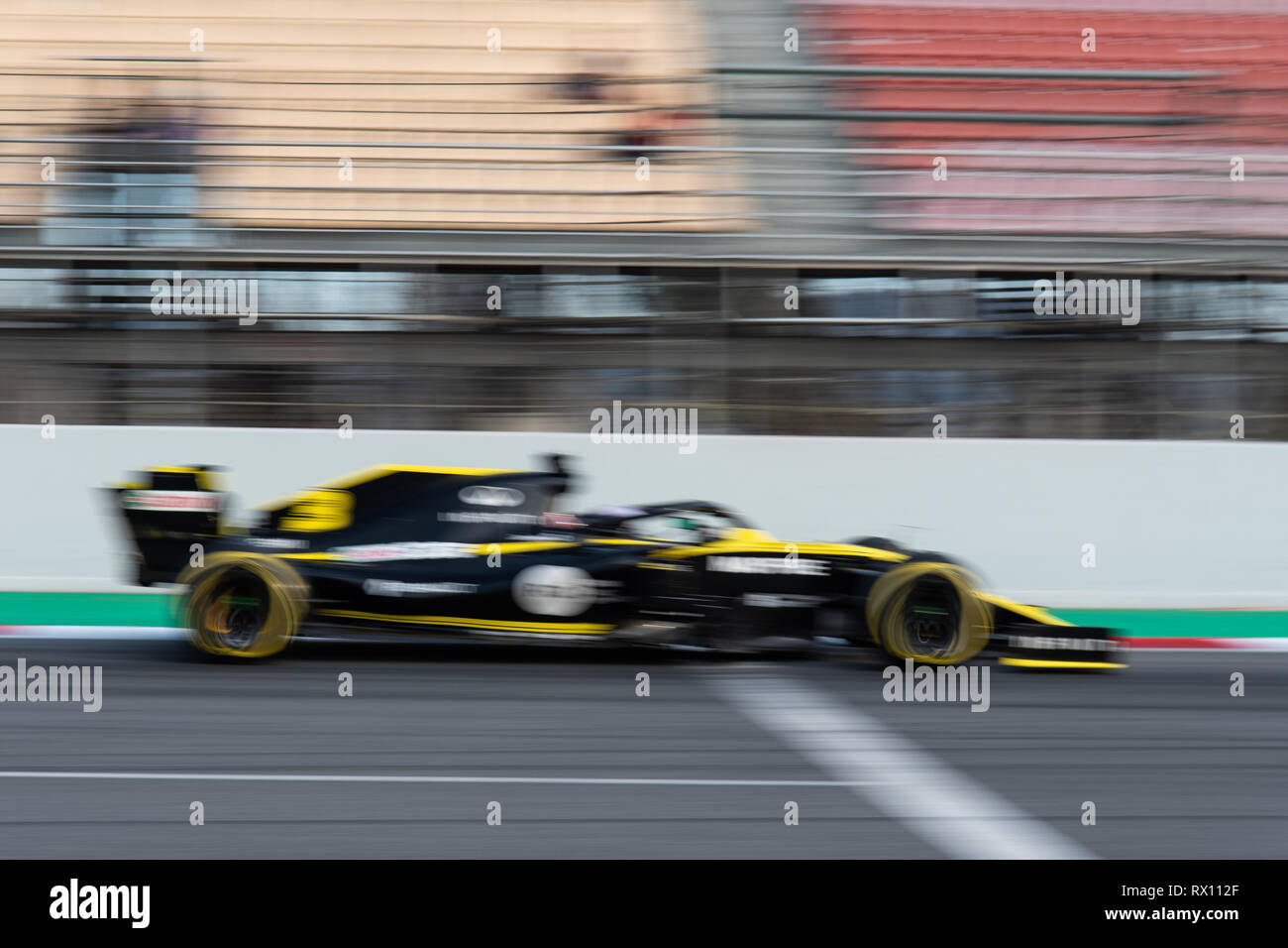 CIRCUIT DE CATALUNYA, ESPAGNE, MONTMELO - 2019/02/26 - Daniel Ricciardo d'Australie avec 03 Renault Renault F1 Team R19 sur la voie au cours de test F1. Banque D'Images
