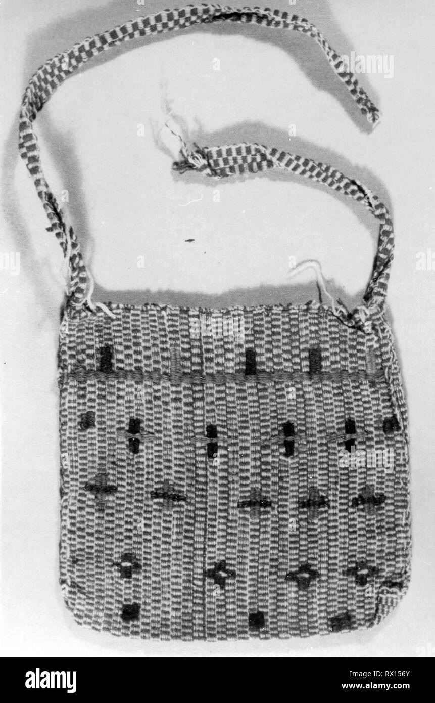 Sac. Inca provincial ; le Pérou, probablement de la côte sud. Date : 1476-1532. Dimensions : 15,2 x 14 cm (6 x 5 1/2 in.). Sergé brisé. Origine : Pérou. Musée : le Chicago Art Institute. Banque D'Images