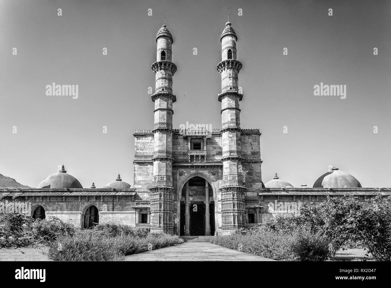 Pavagadh Champaner , , Gujarat , India-December 07, 2014-Vue de Jama Masjid à partir de l'entrée.. Banque D'Images