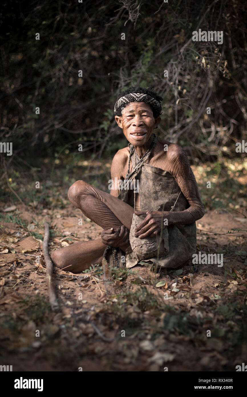 Un portrait d'un San Bushwoman Banque D'Images