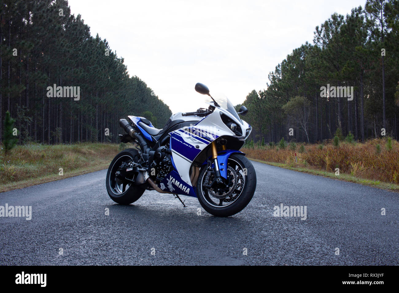 Photographie de moto est ce que j'ai se spécialiser dans. Les deux en mouvement, et photo Banque D'Images