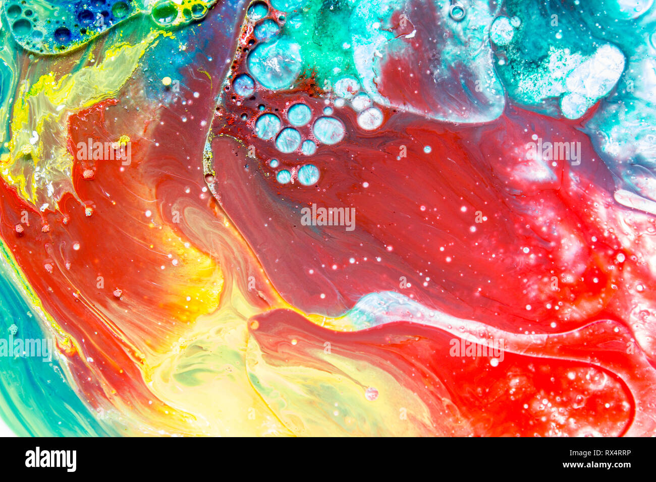 Bulle colorée des peintures acryliques, la peinture colorée, gouttes abstract colorful background Banque D'Images
