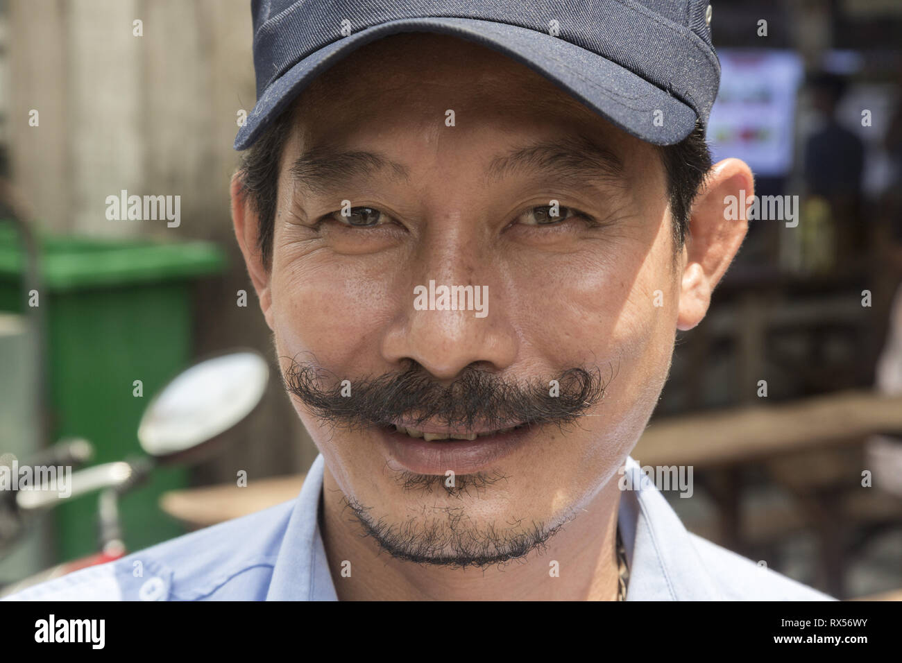 Portrait de l'homme vietnamiens Banque D'Images