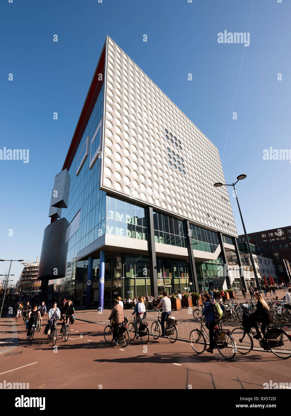 Les concerts de bâtiment moderne à vredenburg tivoli ville néerlandaise d'Utrecht sur sunny day Banque D'Images