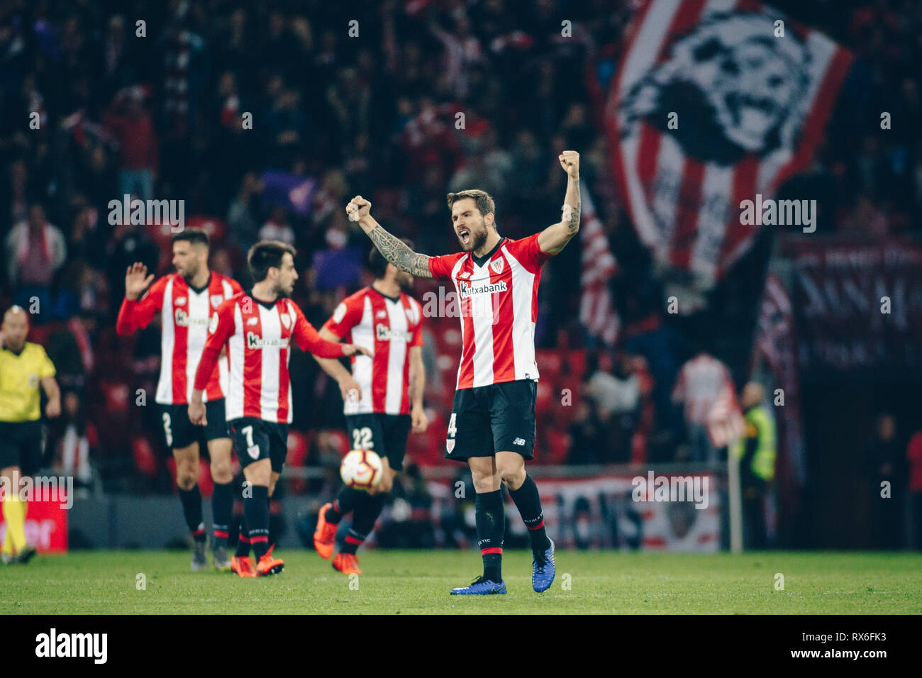 Bilbao, Espagne. 8Th Mar 2019. 08/03/2019. Bilbao, Pays Basque. San Mames. Liga Santander. Athletic Club v RCD Espanyol. I. Martinez (ATH # 4) célébration de la barre d'objectif. Credit : Alvaro Campo/Alamy Live News Banque D'Images