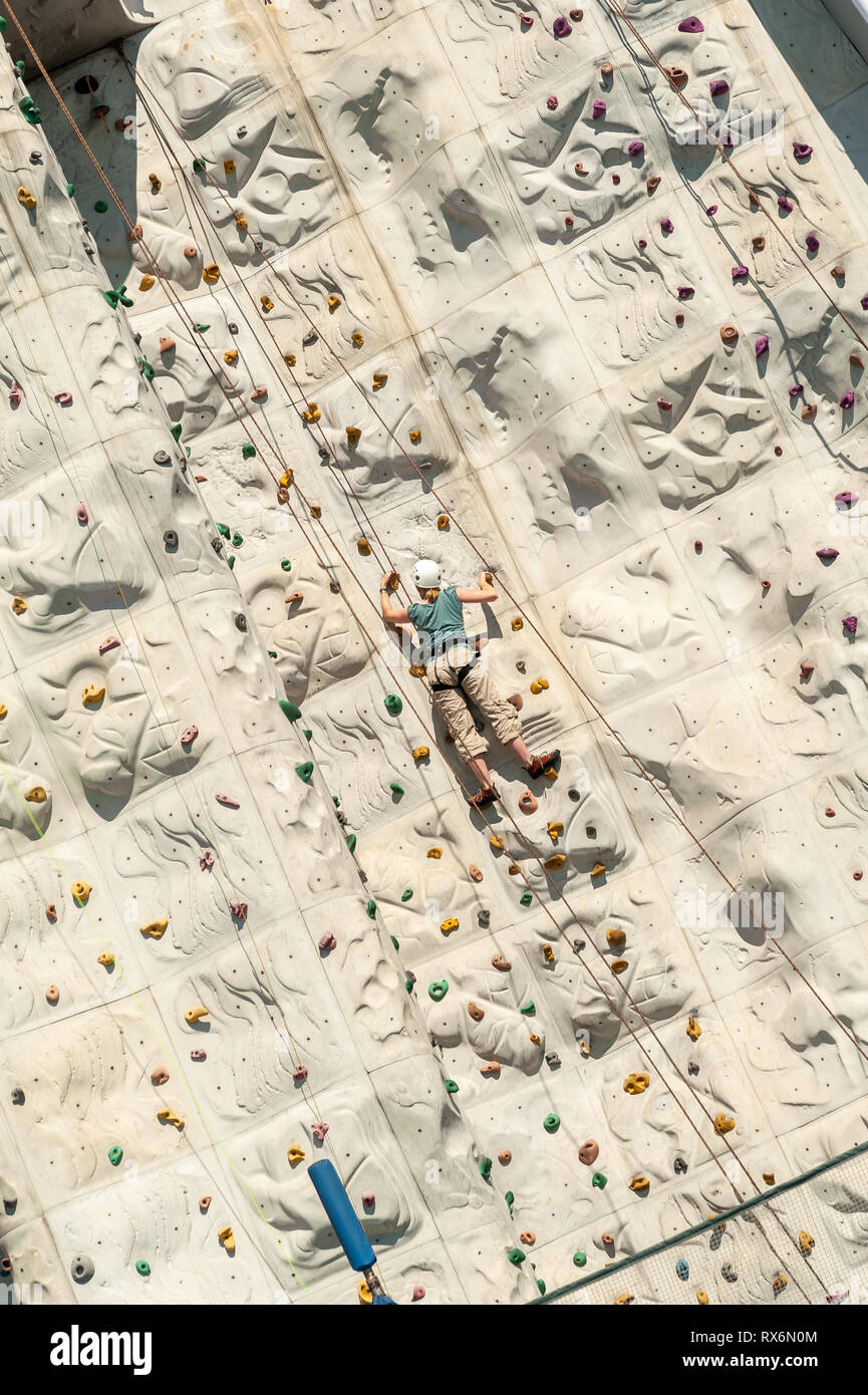 Indépendance de la Royal Caribbean Cruise Ship Mer intérieur et l'extérieur des photographies montrant le navire, les parties, les gens, l'environnement en mer et sur le port. Banque D'Images