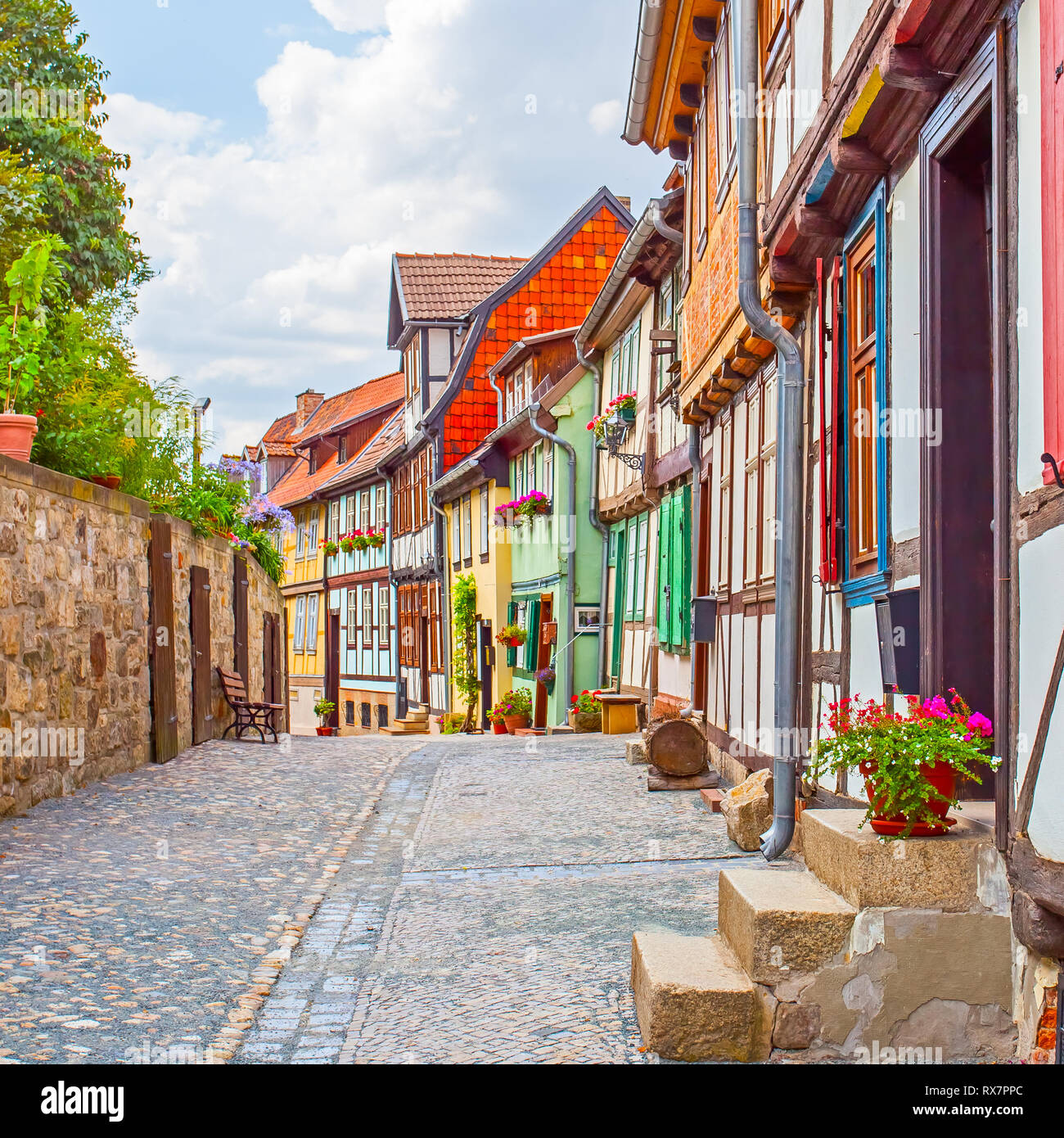 Perspective de vieille rue pittoresque à Quedlinburg, Allemagne Banque D'Images