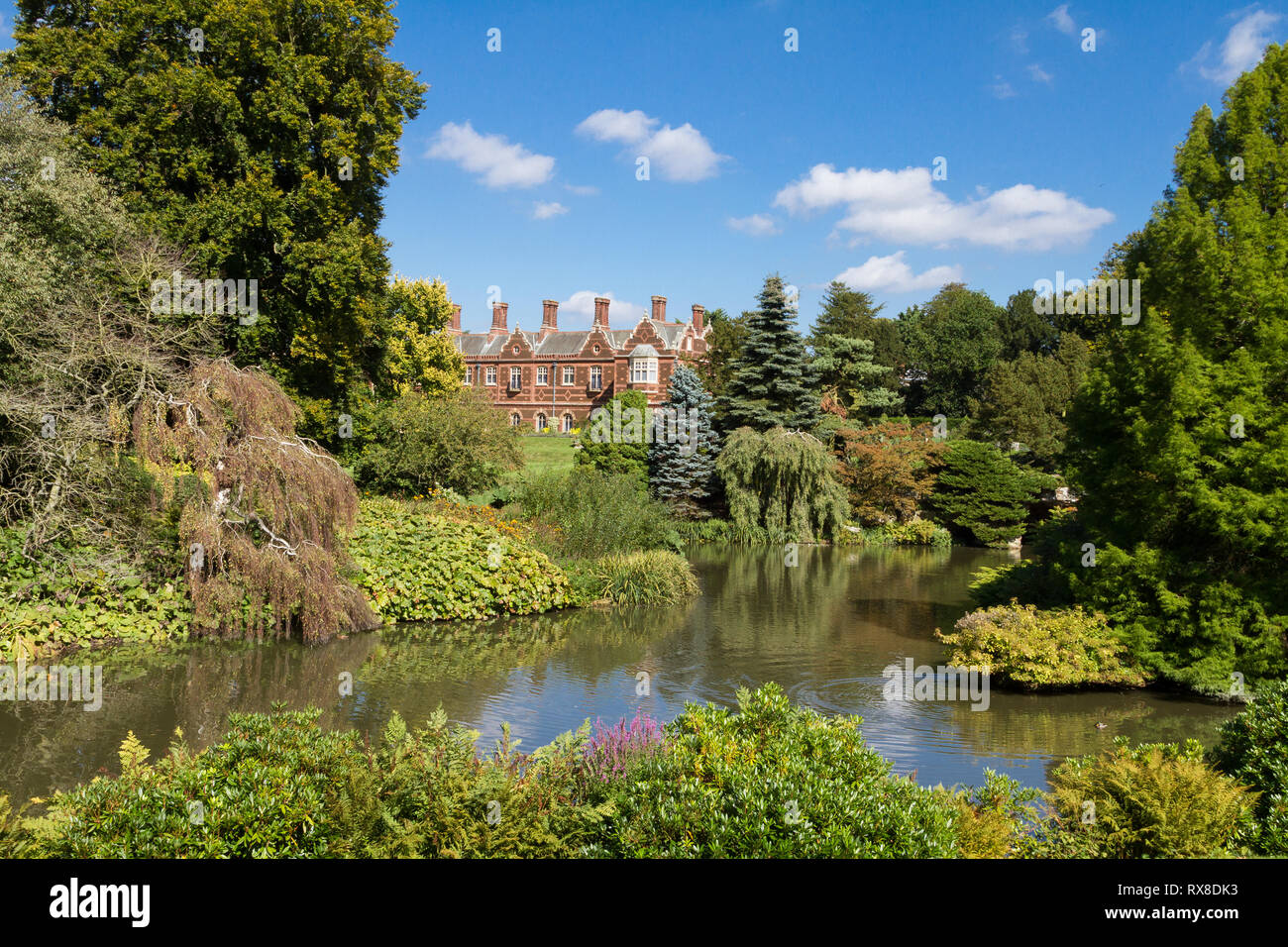 Sandringham House Gardens et 20 000 hectares, maison privée de sa Majesté la Reine Elizabeth II à Sandringham .Angleterre Norfolk Banque D'Images