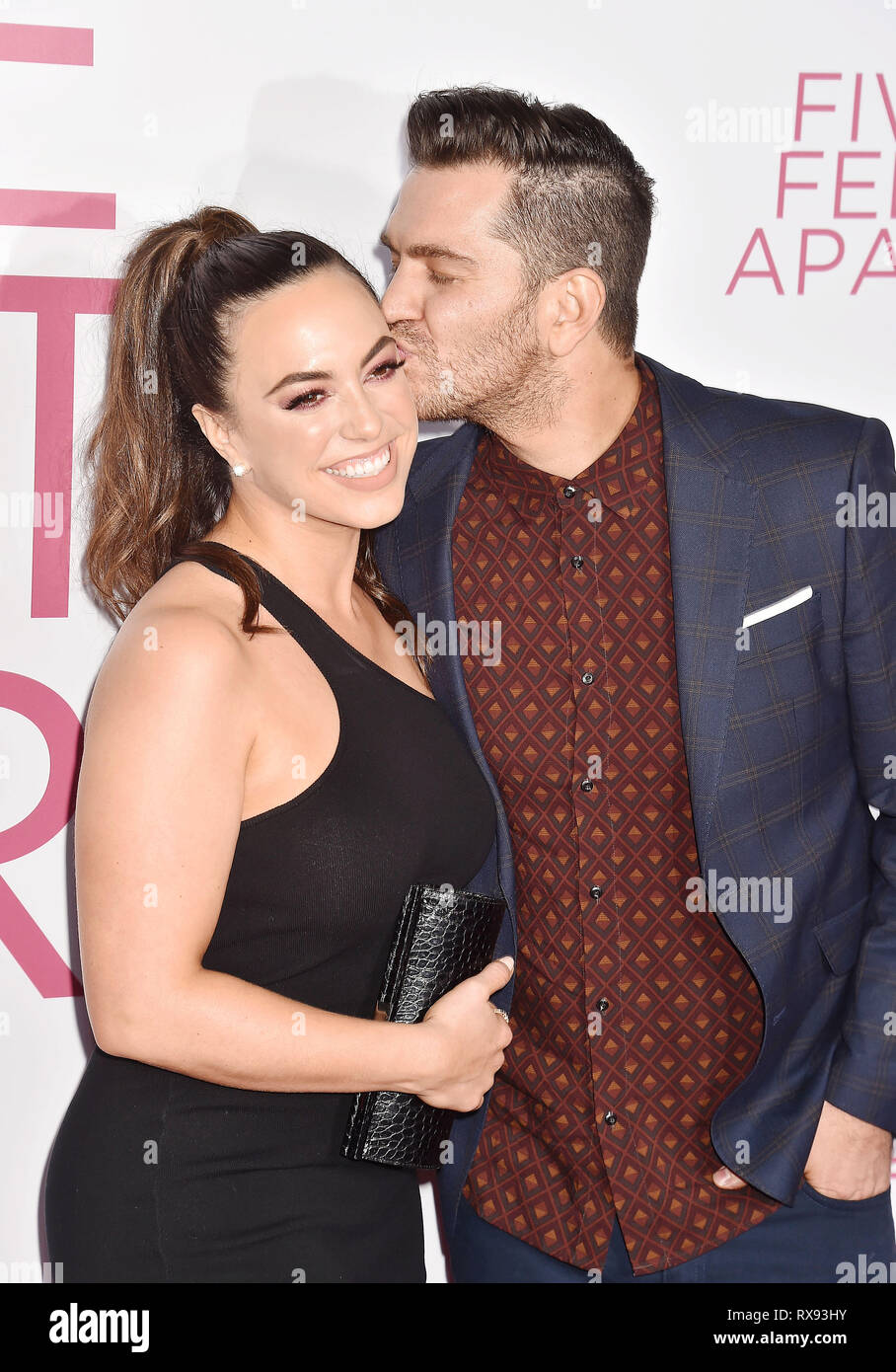 WESTWOOD, CA - le 07 mars : Aijia Lise (L) et Andy Grammer assister à la première de 'cinq pieds de Lionsgate Apart' à Fox Bruin Theatre sur Mars 07, 2019 i Banque D'Images