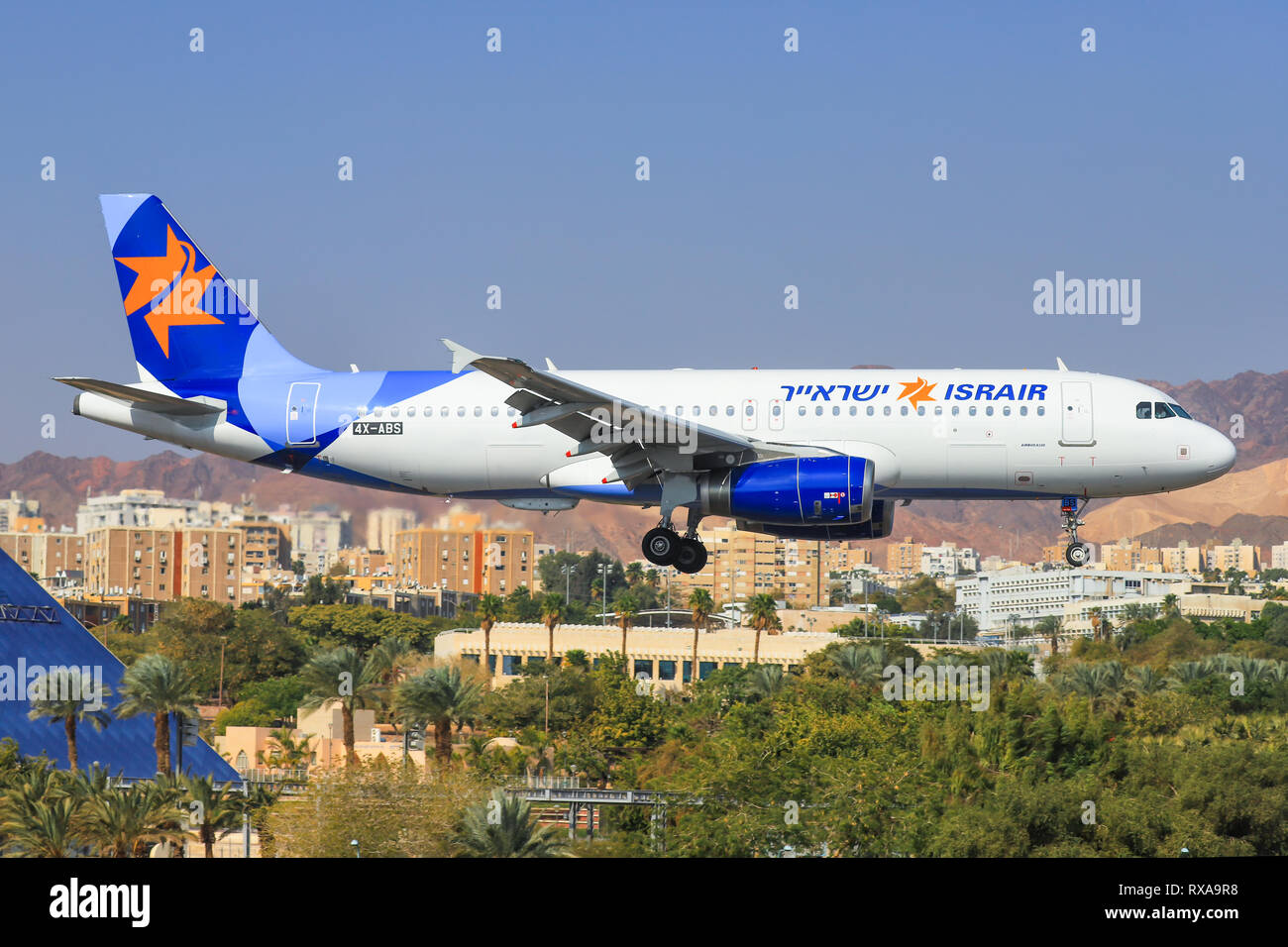 Eilat, Israël - 24 Février, 2019 : Israir A320-232 à l'ancien hôtel de l'aéroport international d'Eilat. Banque D'Images