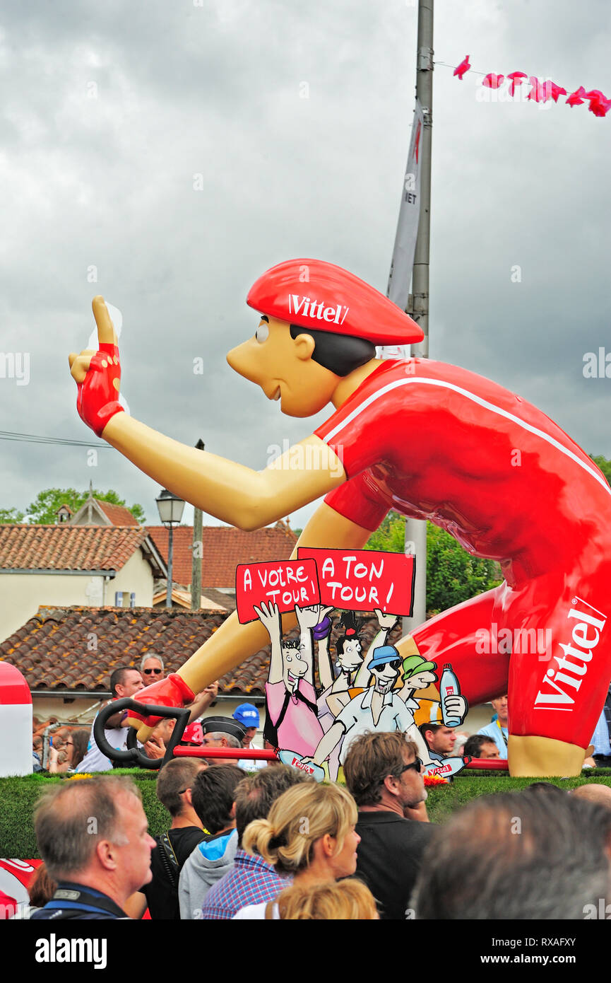 Début de l'étape 11 du Tour de France 2017 à Eymet, Dordogne, France, nouveau Aquitine Banque D'Images