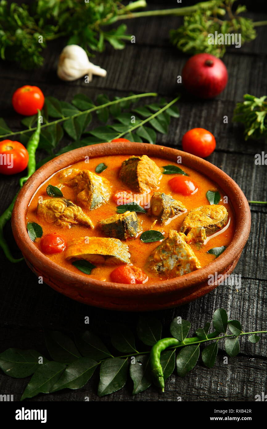 De délicieux curry de poisson de la cuisine du Kerala. Banque D'Images